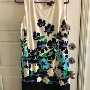Pretty Dress 18W